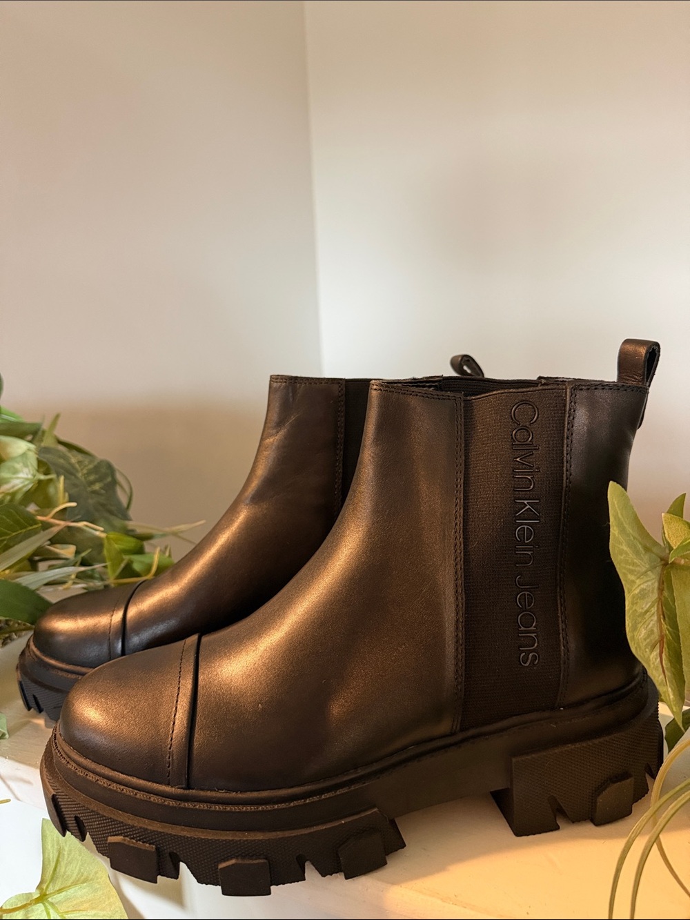 Brand New Woman’s Calvin Klein Jeans Pull On Lorine Bootie’s Size 9🔥🔥🔥🔥🔥